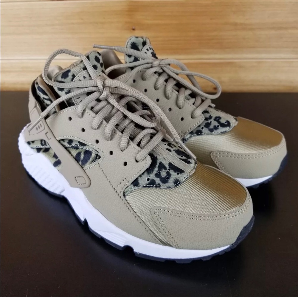Women’s Nike Huaraches size 7.5 - Picture 5 of 5